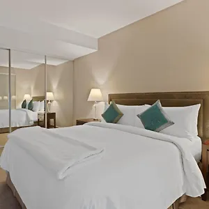 Soho Residences Champagne Aparthotel